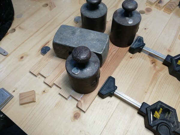 gluejob.jpg gluejob.jpg