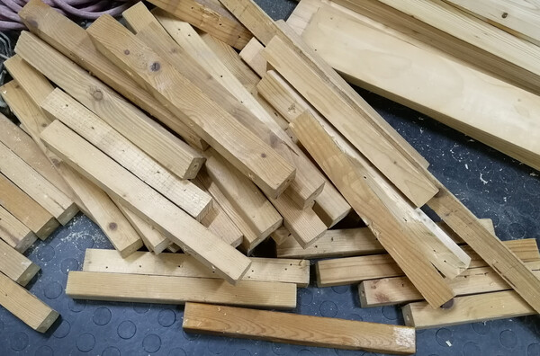 scrapwood.jpg scrapwood.jpg